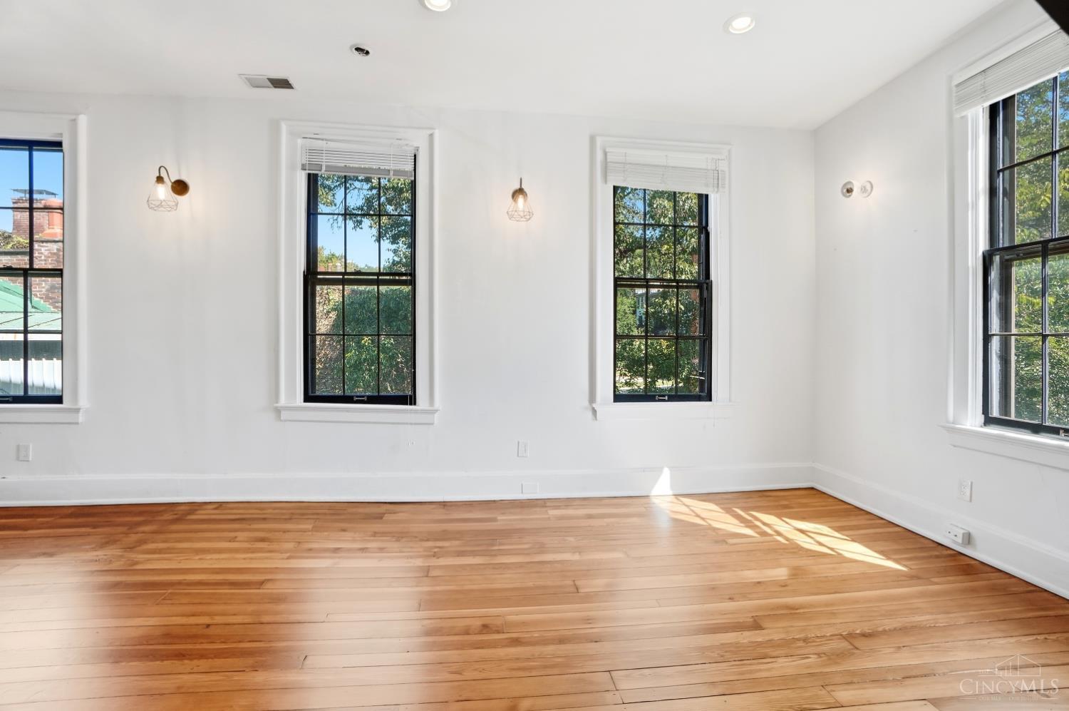 1314 Spring Street Property Photo 6