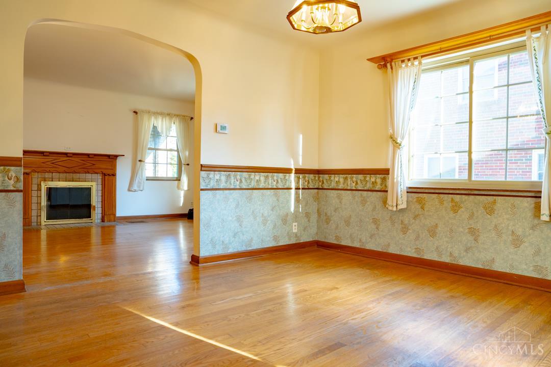 5923 Beacraft Avenue Property Photo 5