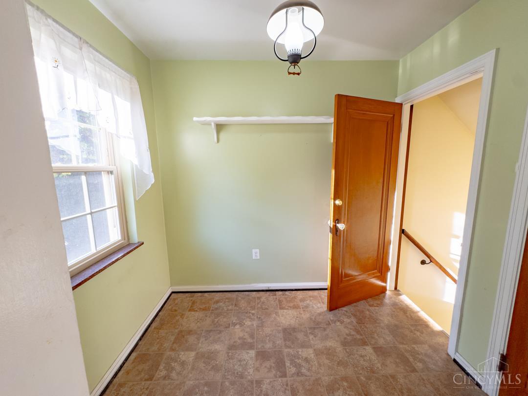 5923 Beacraft Avenue Property Photo 11