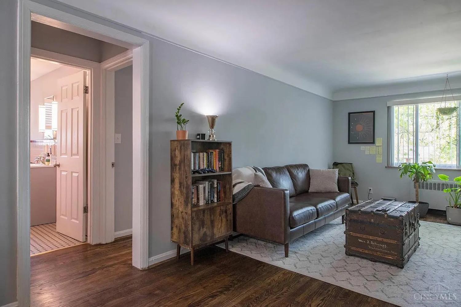 1735 Sutton Avenue Property Photo 10