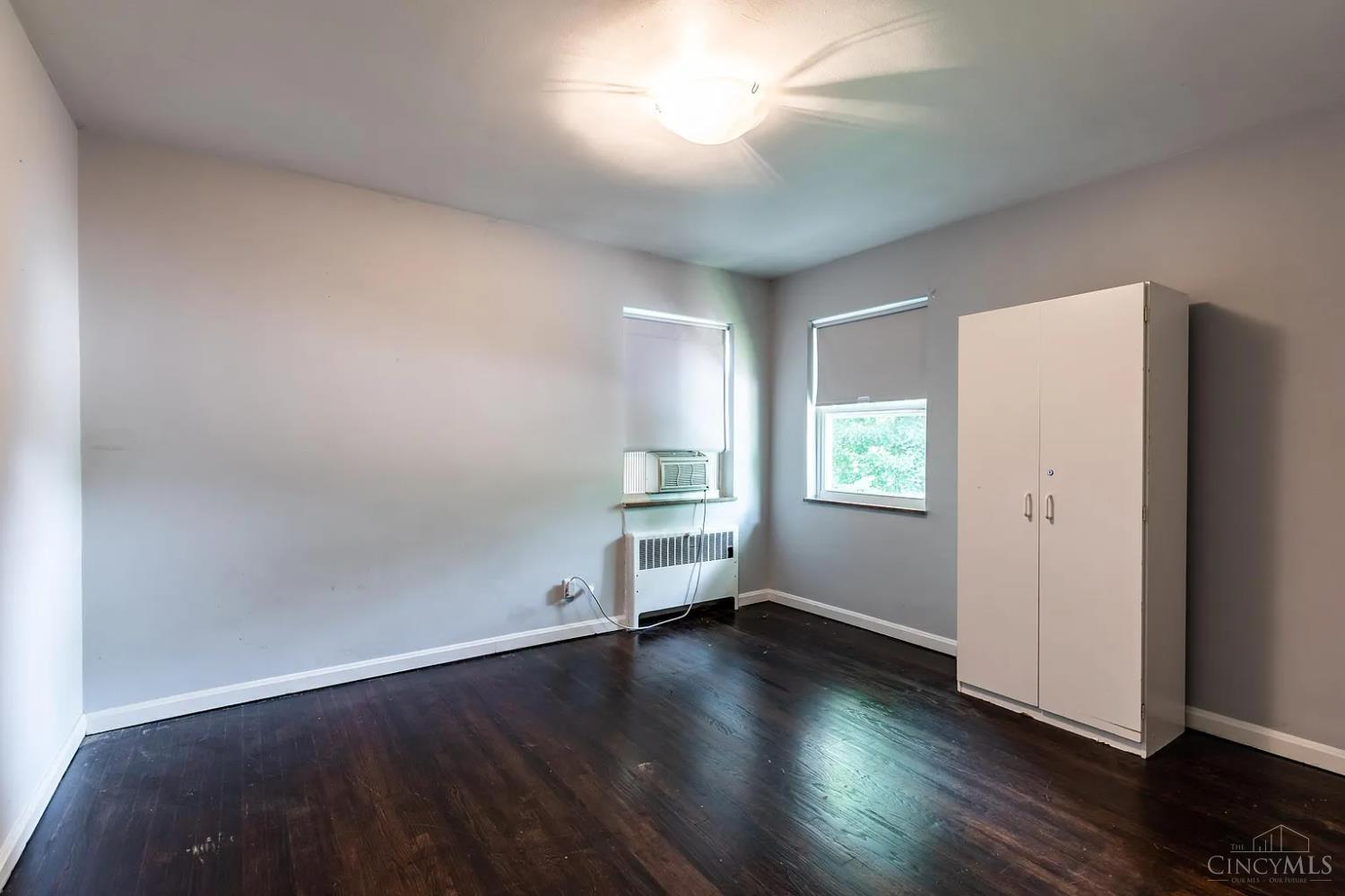 1735 Sutton Avenue Property Photo 23