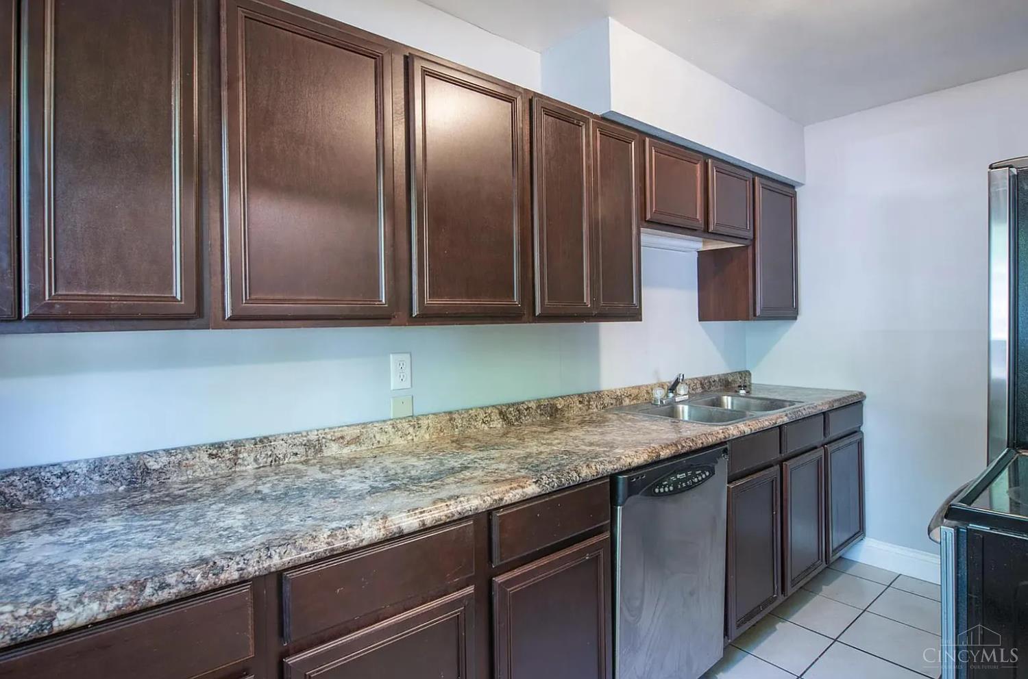 1735 Sutton Avenue Property Photo 31
