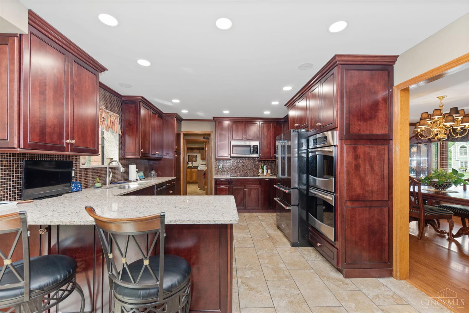 809 Deer Valley Drive Property Photo 17
