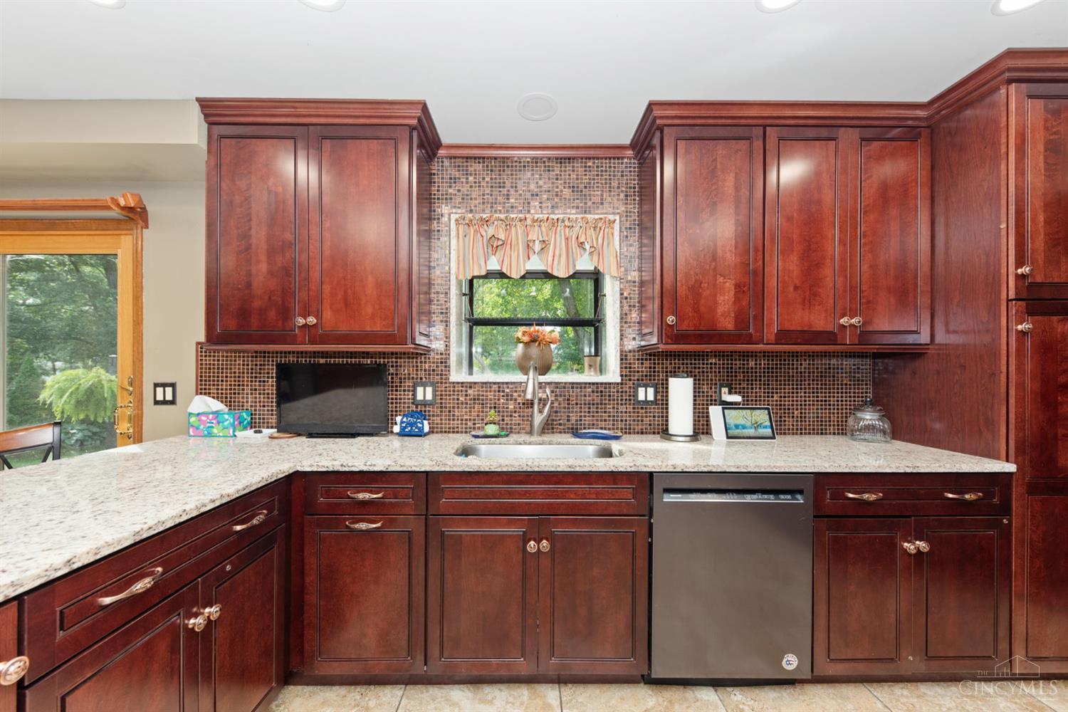 809 Deer Valley Drive Property Photo 19