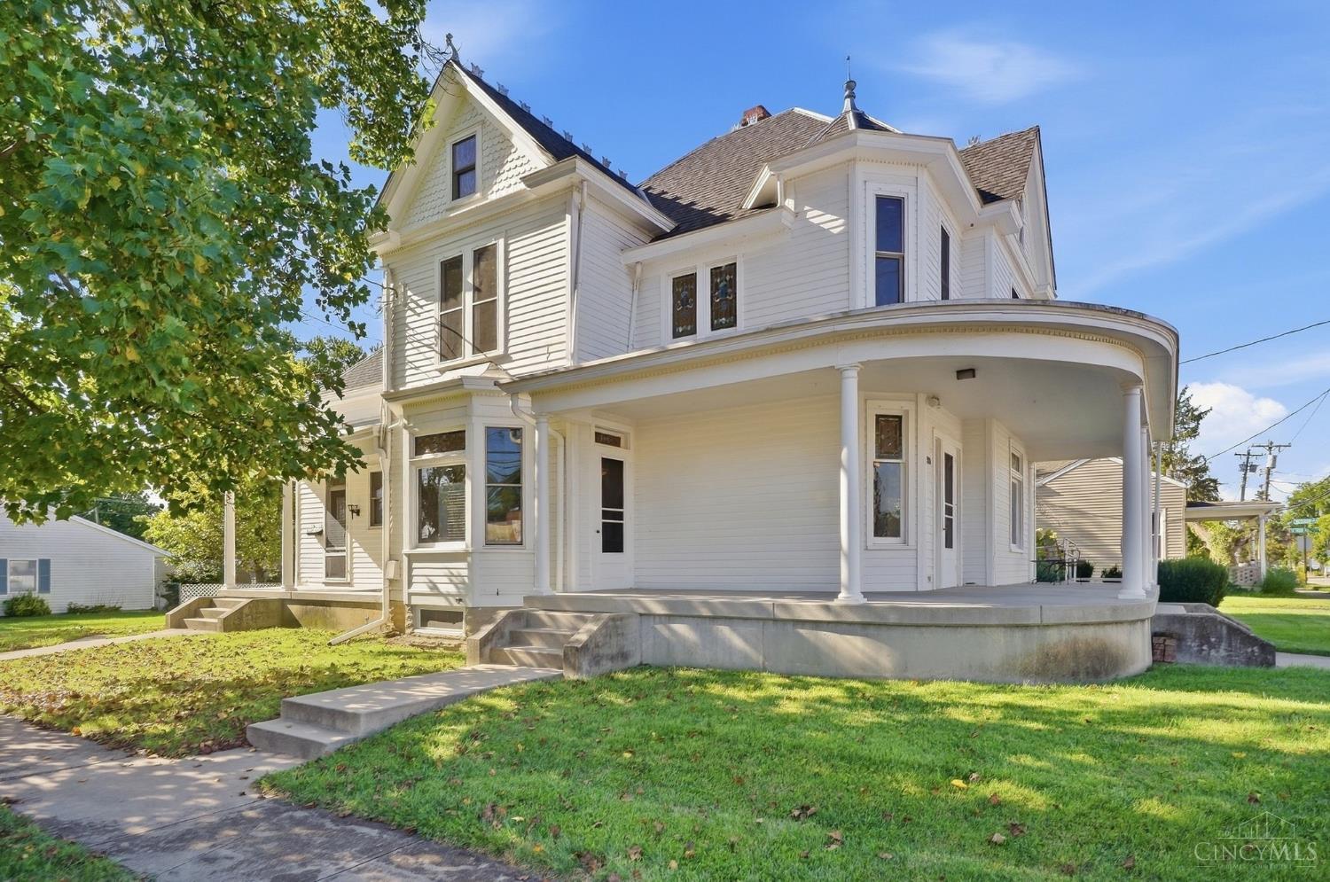 300 Reading Road Property Photo 15