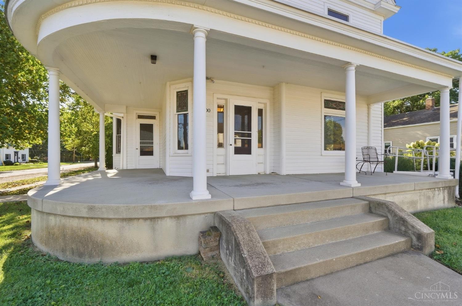 300 Reading Road Property Photo 16