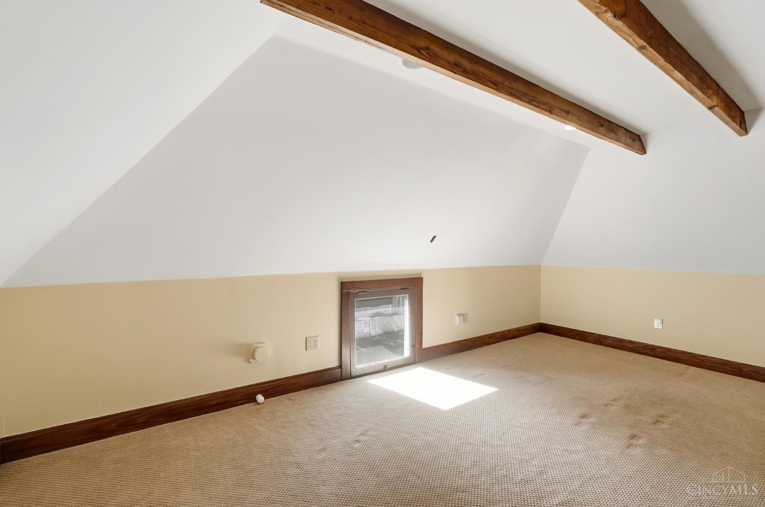 300 Reading Road Property Photo 40