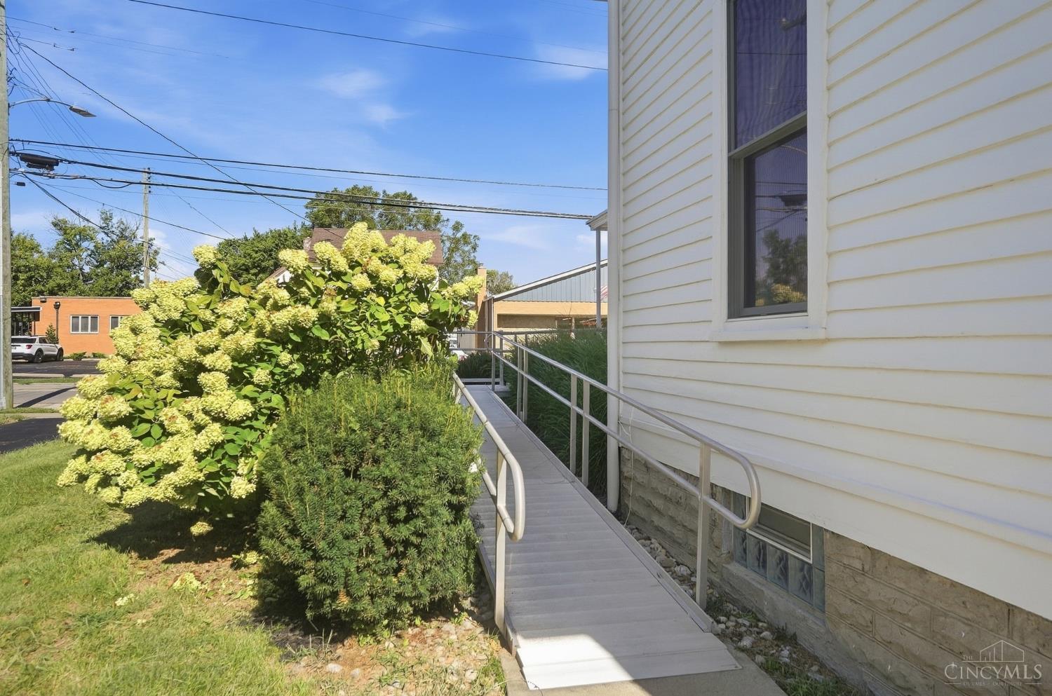 300 Reading Road Property Photo 54