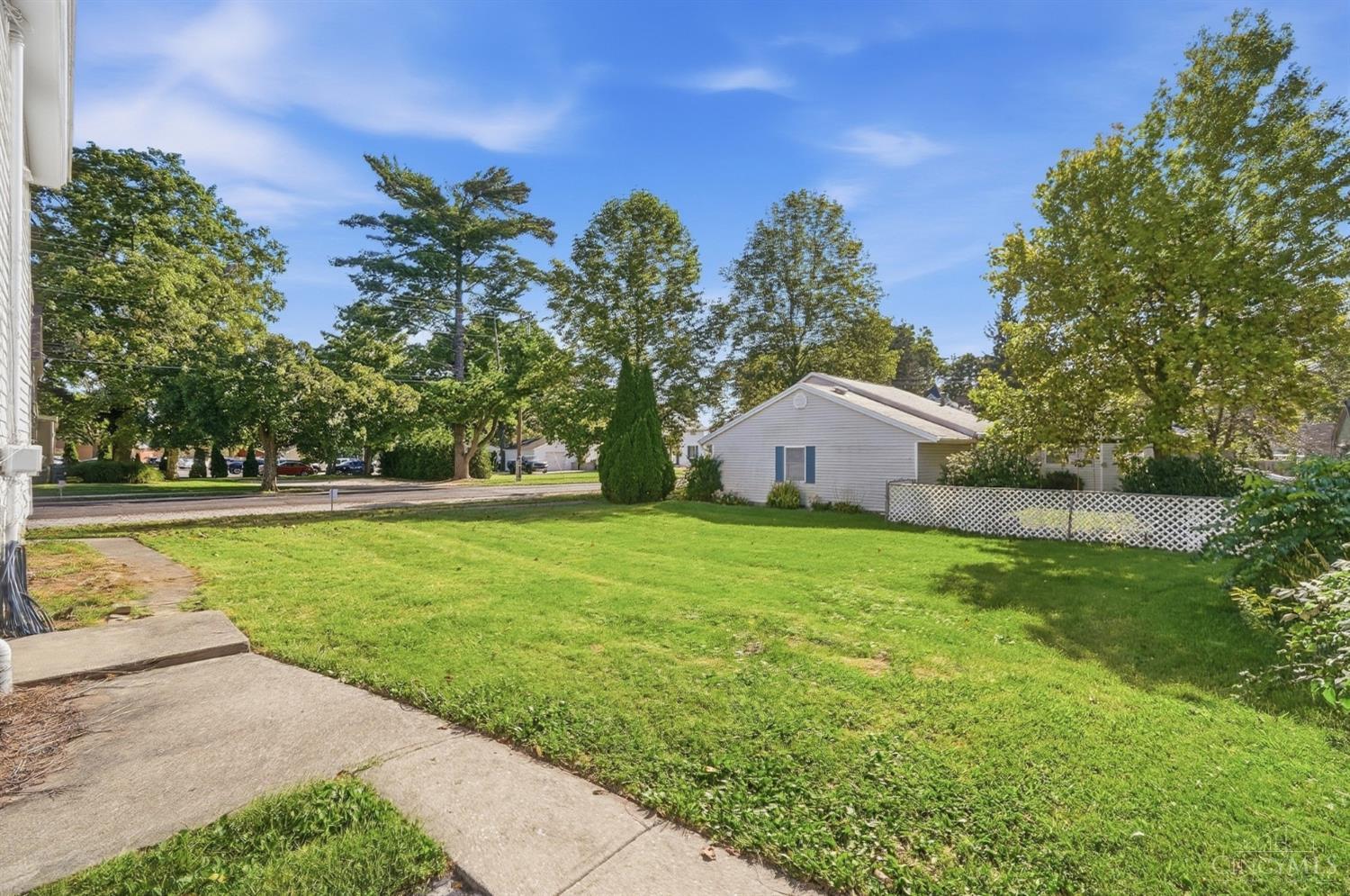 300 Reading Road Property Photo 55