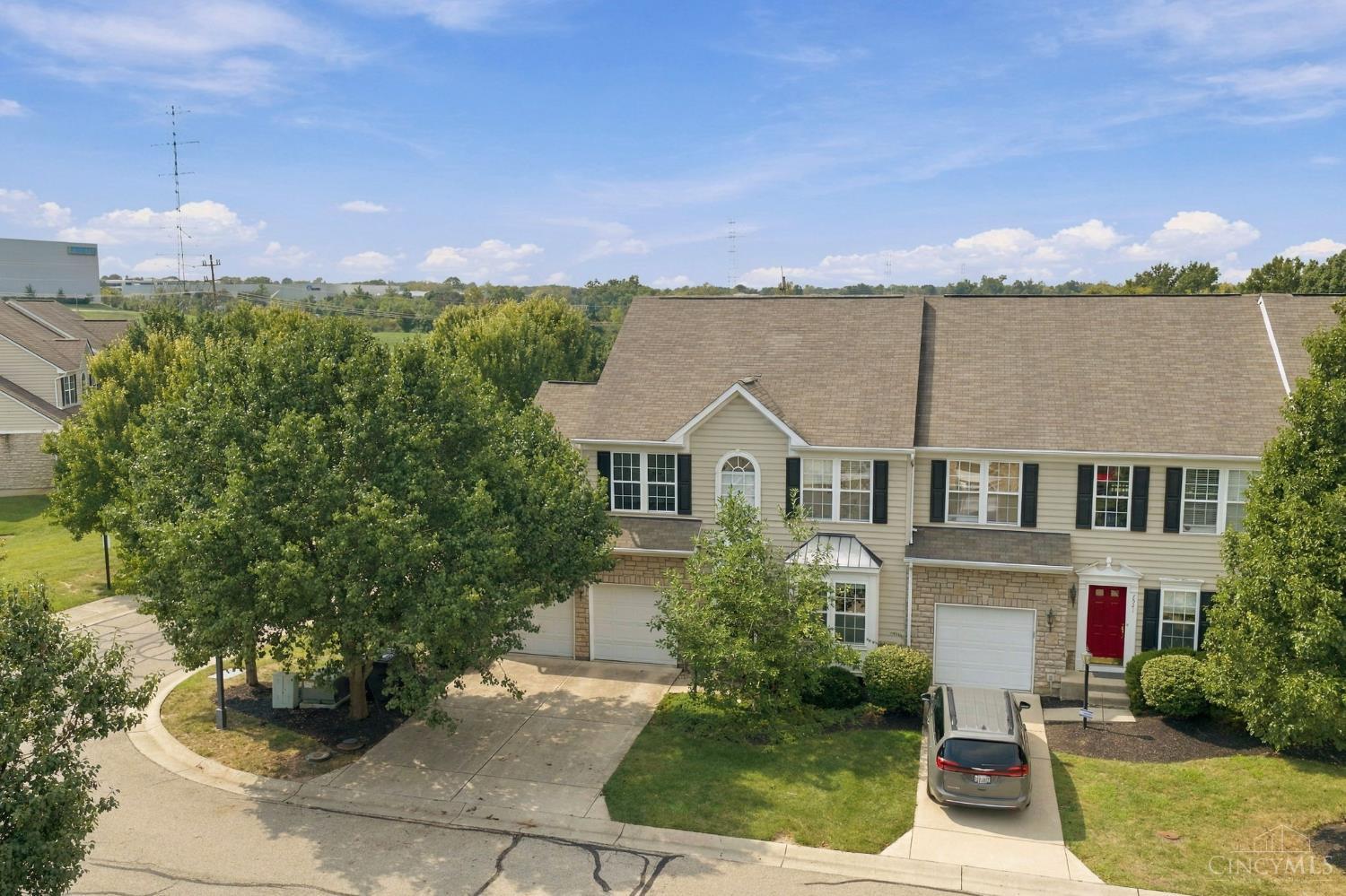 7515 Ribbon Falls Lane Property Photo 1