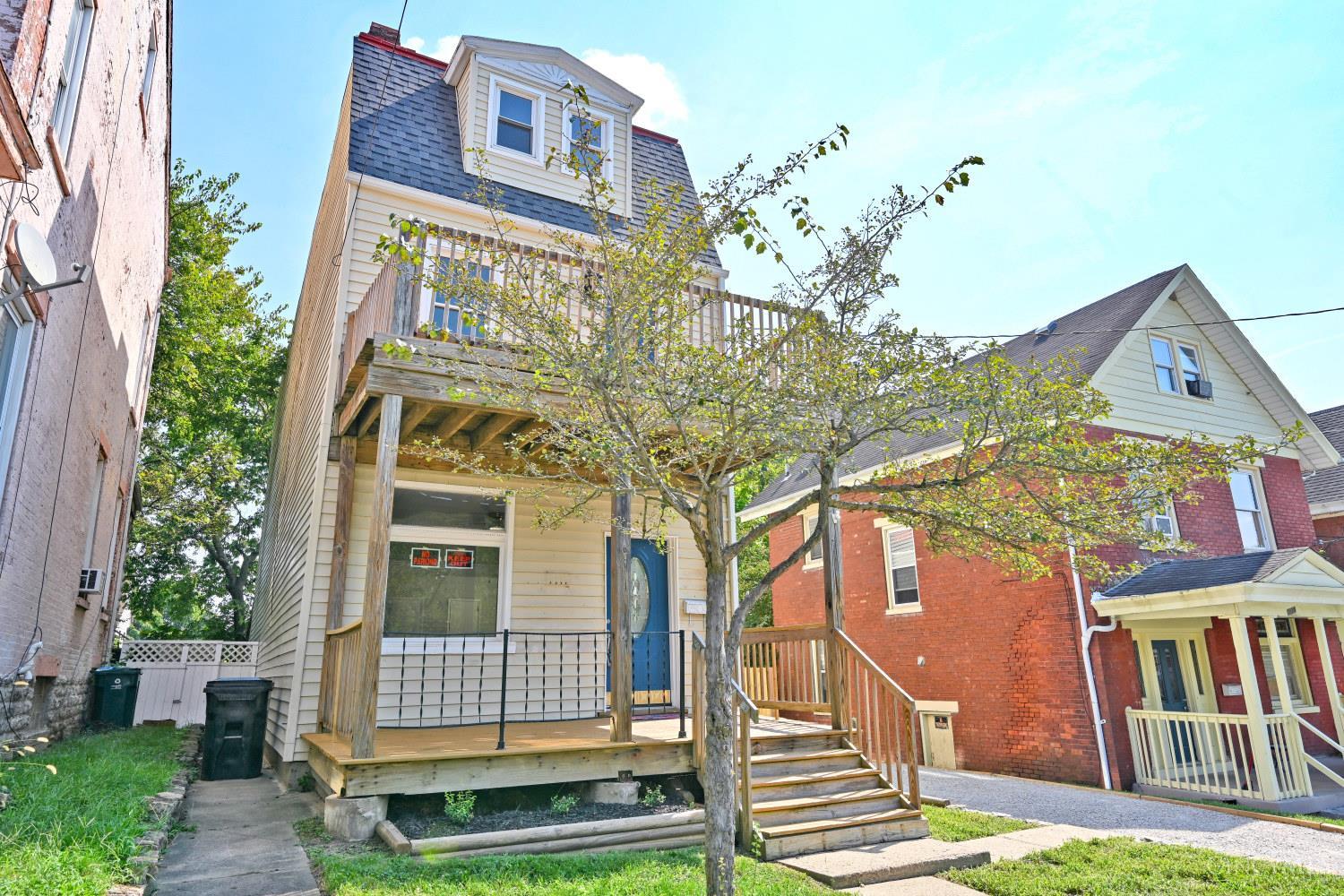 1020 Parkson Place Property Photo 4