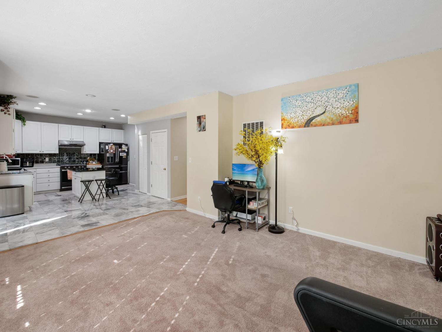 8200 Vadith Court Property Photo 13