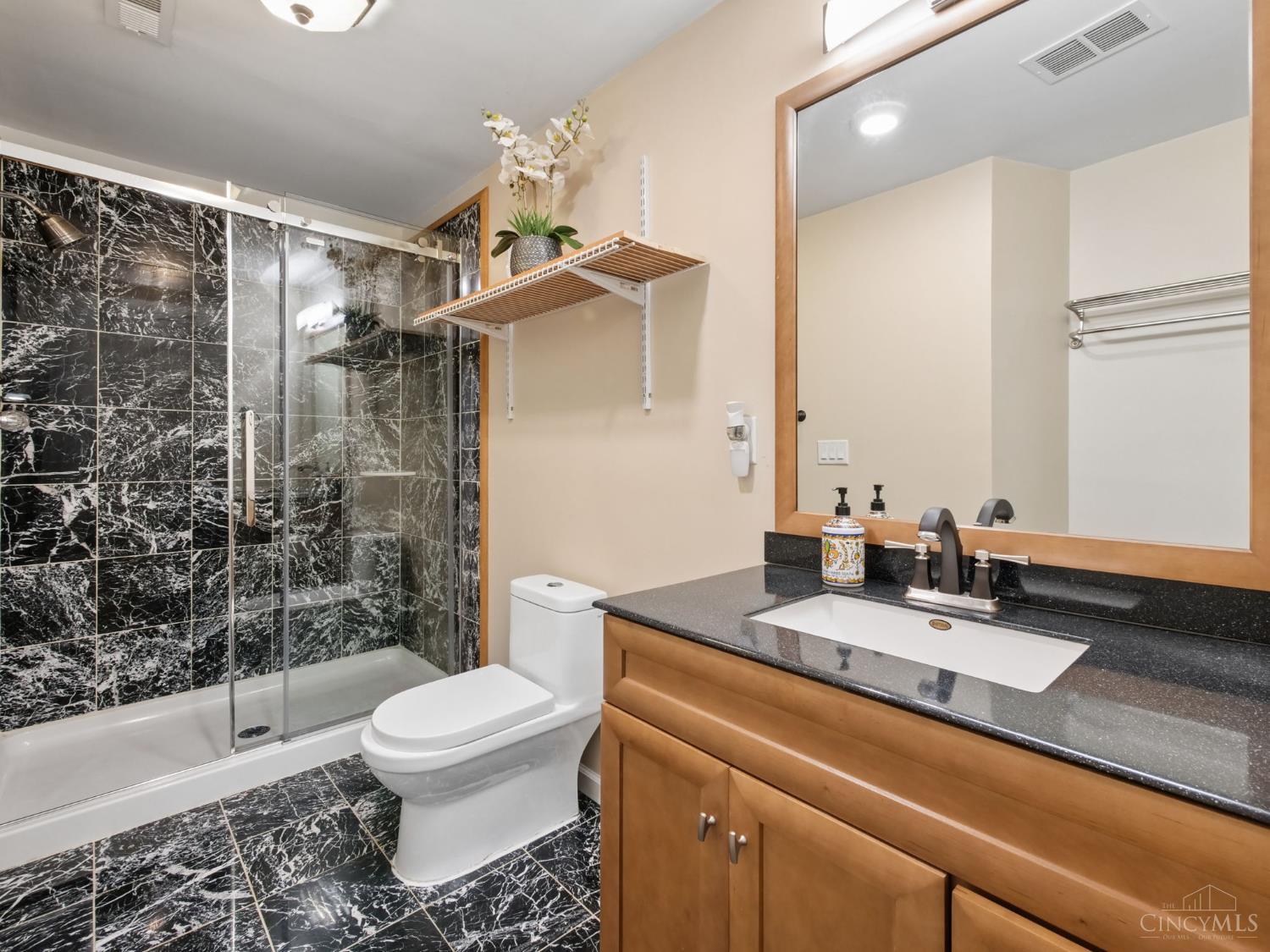 8200 Vadith Court Property Photo 26