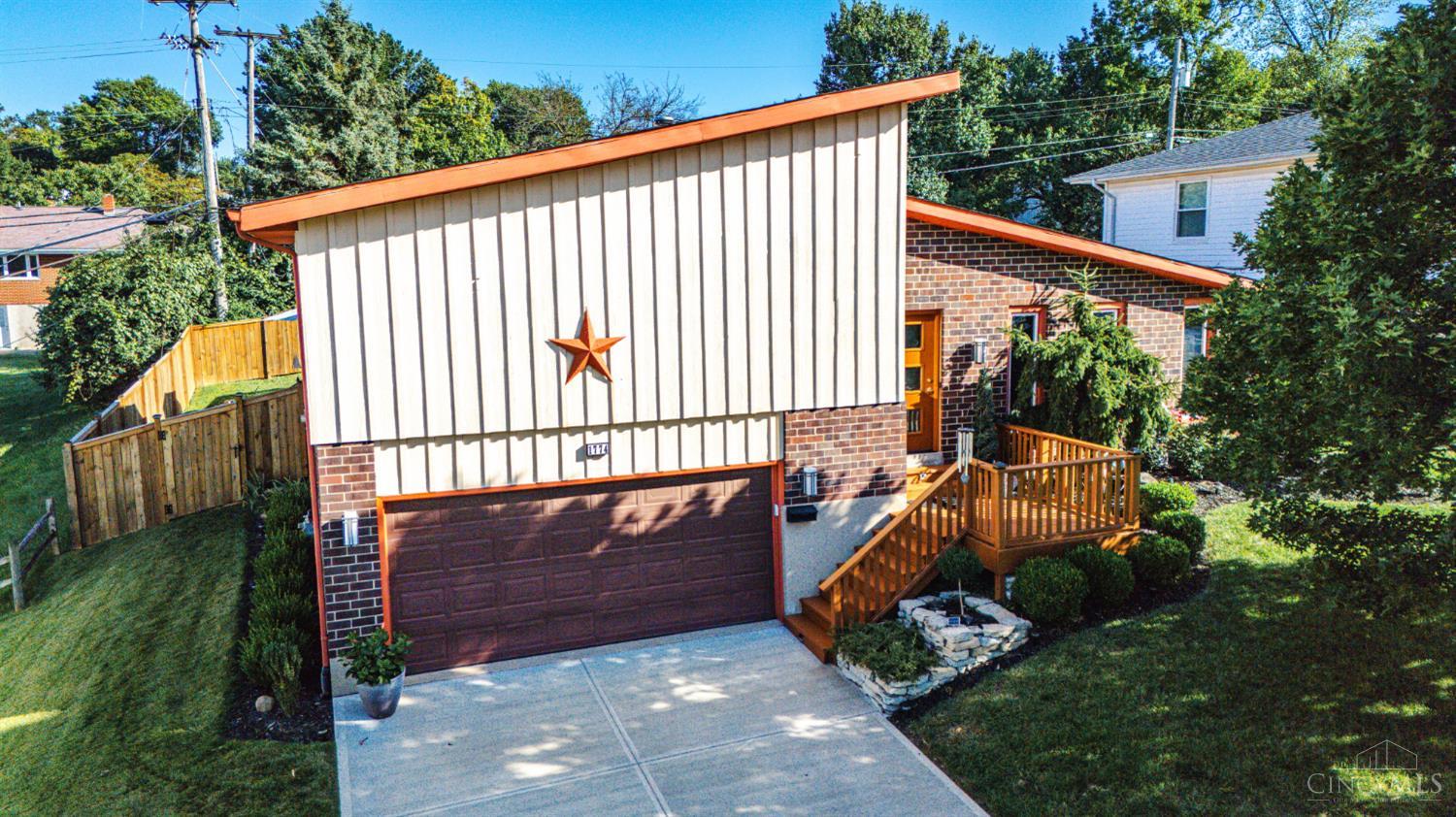 1774 Nw Washington Boulevard Property Photo 3
