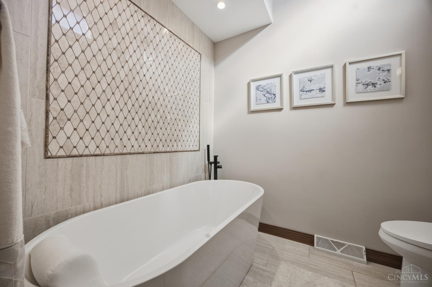 1774 Nw Washington Boulevard Property Photo 35