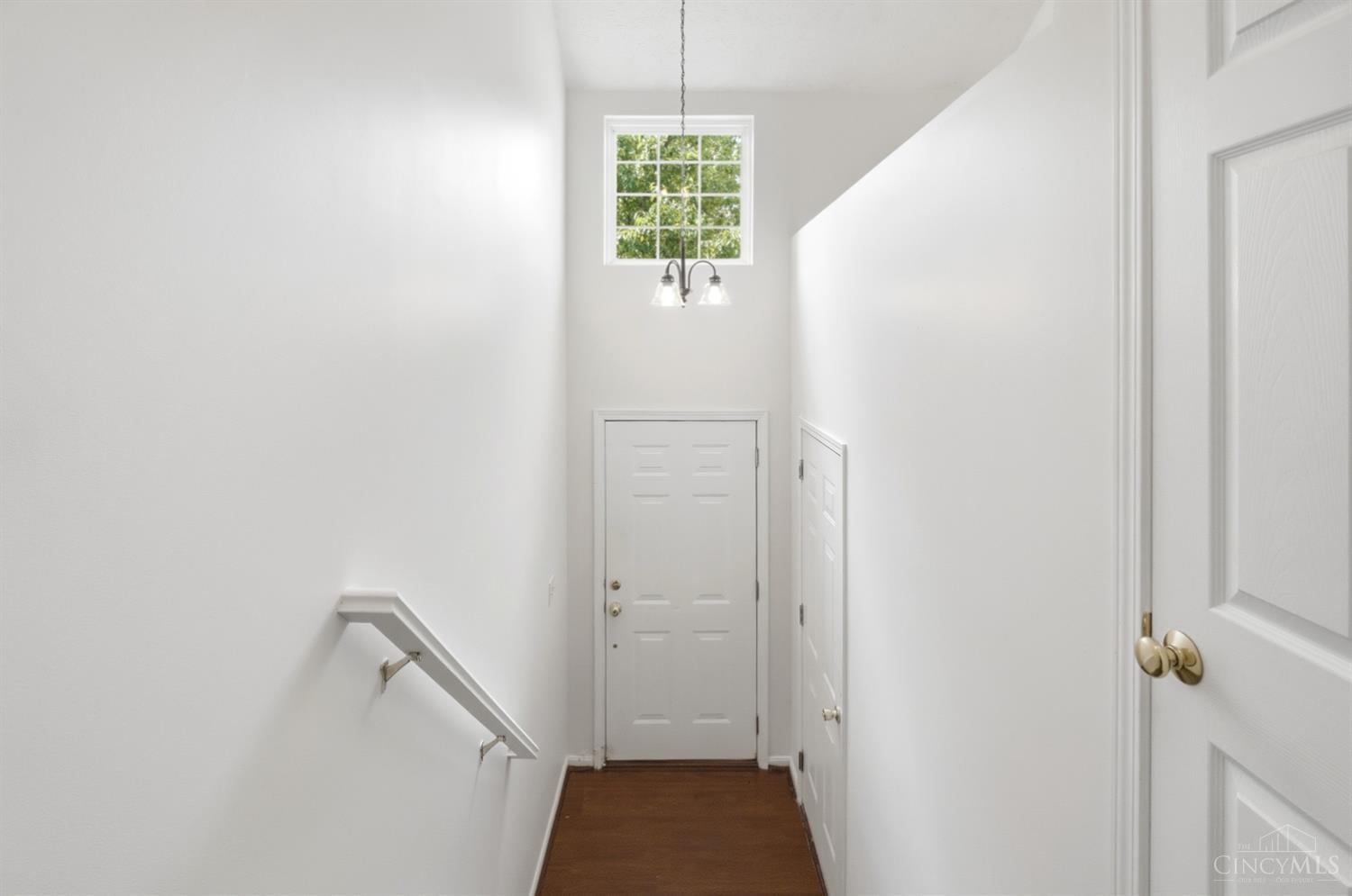 3663 Thorngate Drive Property Photo 4