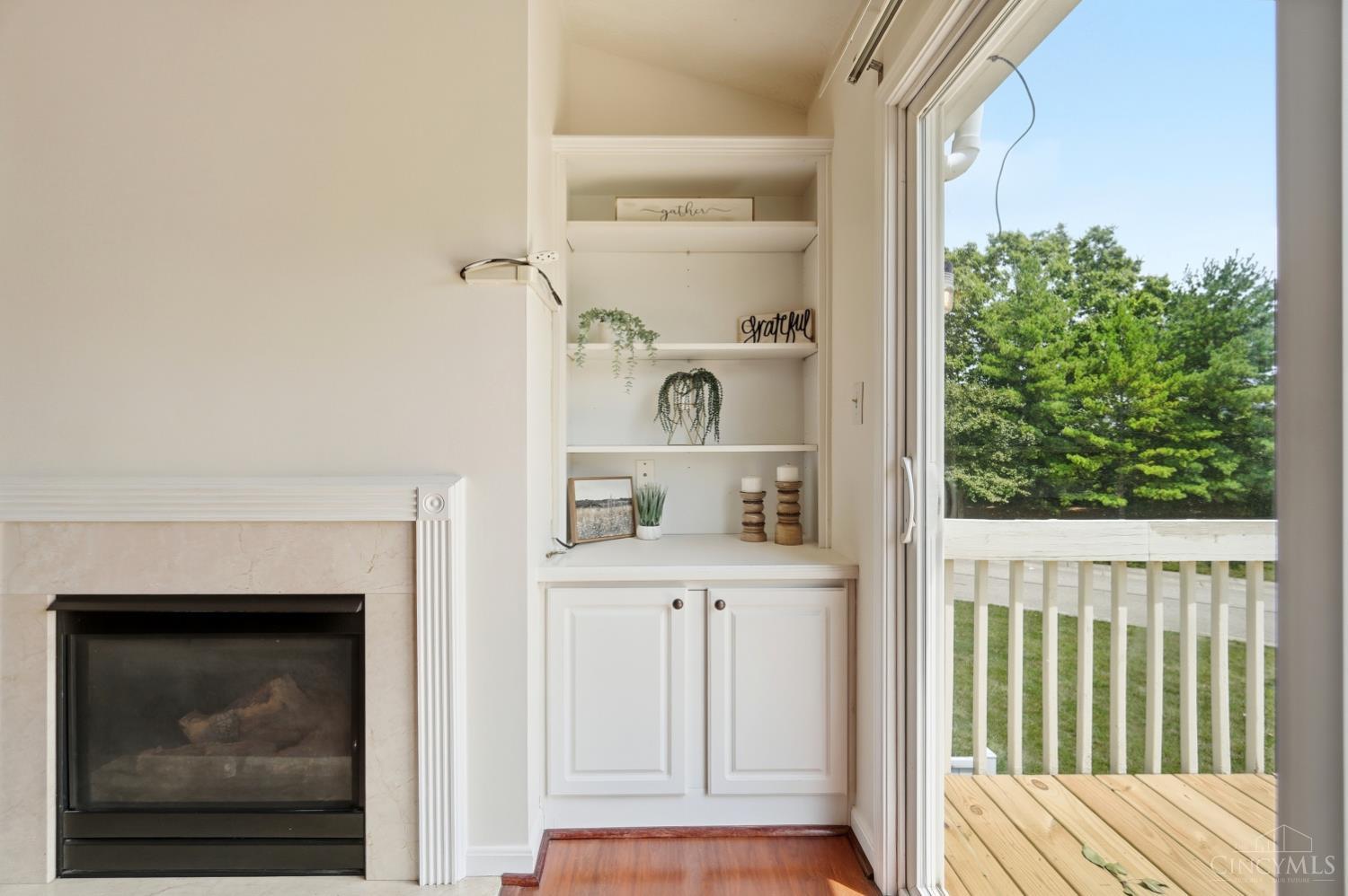 3663 Thorngate Drive Property Photo 8