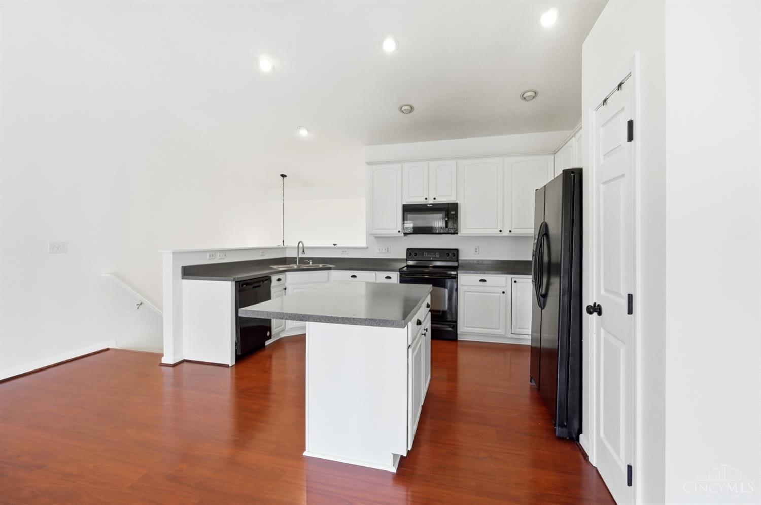 3663 Thorngate Drive Property Photo 13