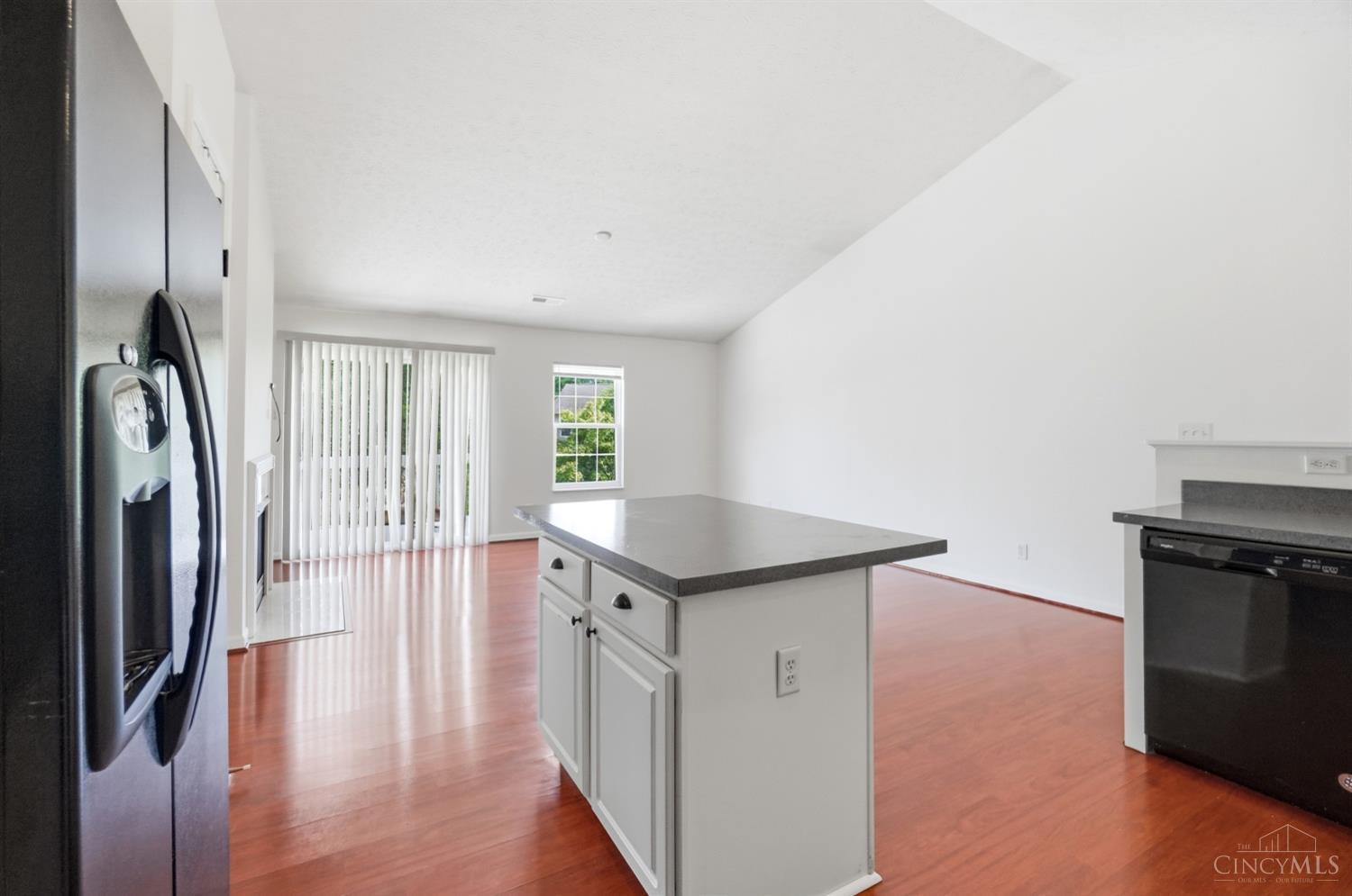 3663 Thorngate Drive Property Photo 14