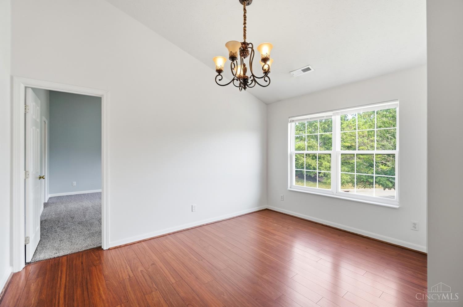 3663 Thorngate Drive Property Photo 18