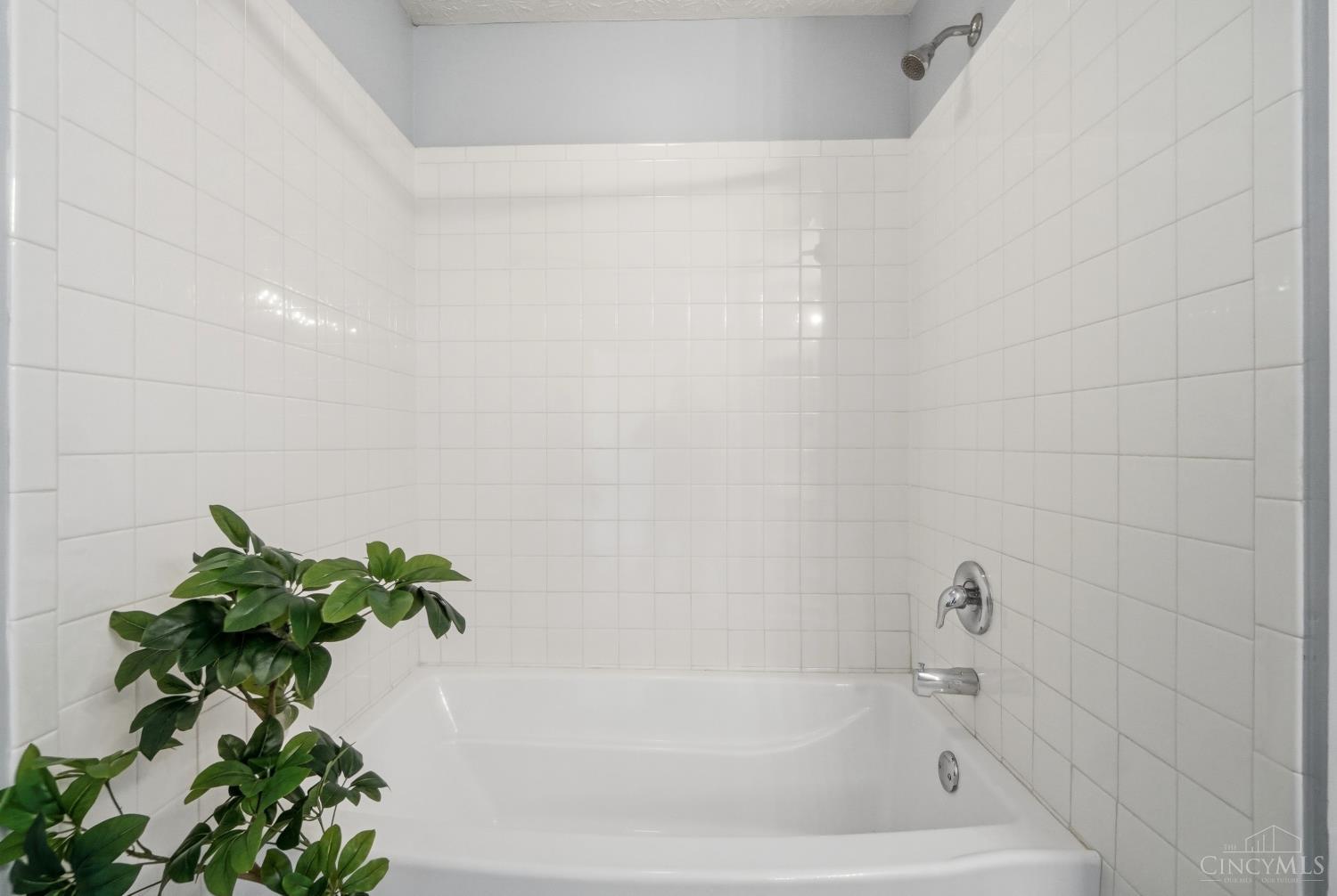 3663 Thorngate Drive Property Photo 25