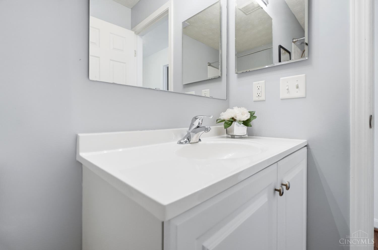 3663 Thorngate Drive Property Photo 31