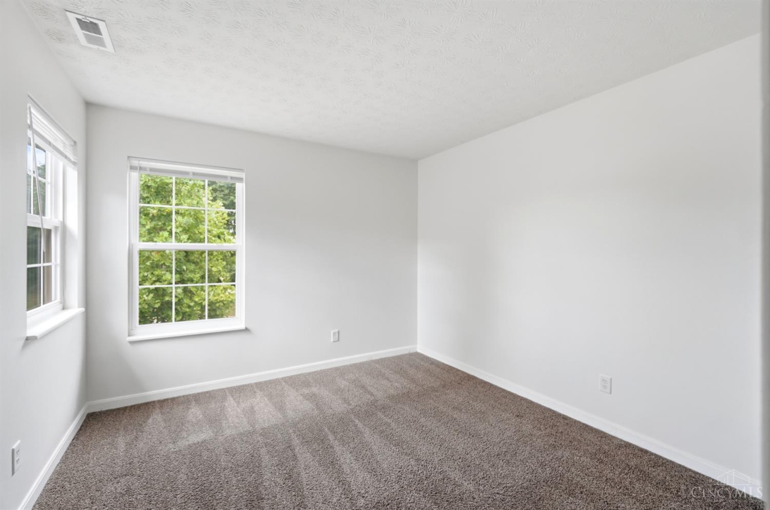 3663 Thorngate Drive Property Photo 33