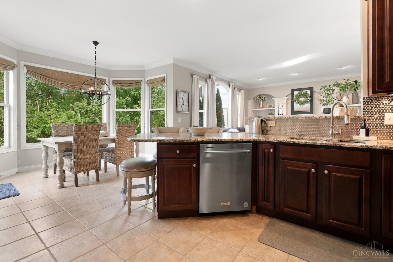 1249 Fox Hollow Drive Property Photo 6
