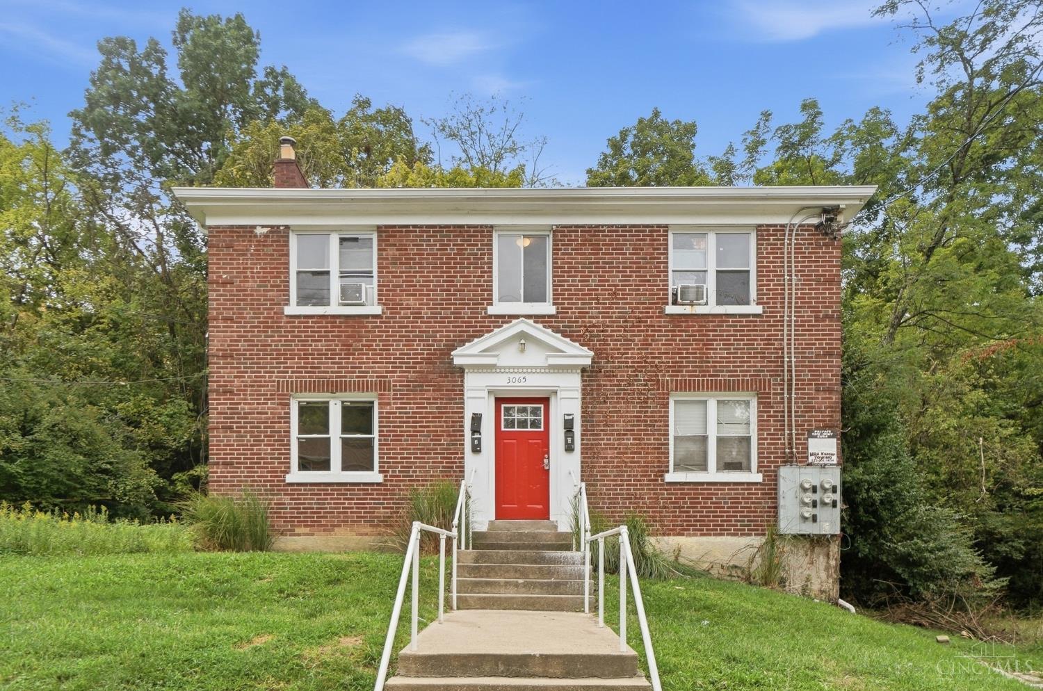 3065 Bracken Woods Lane Property Photo 1