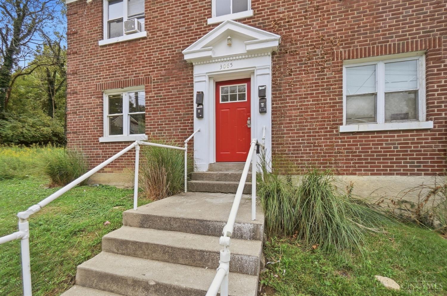 3065 Bracken Woods Lane Property Photo 4