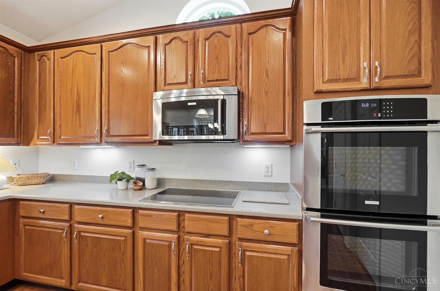 9135 Cedar Gate Drive Property Photo 16