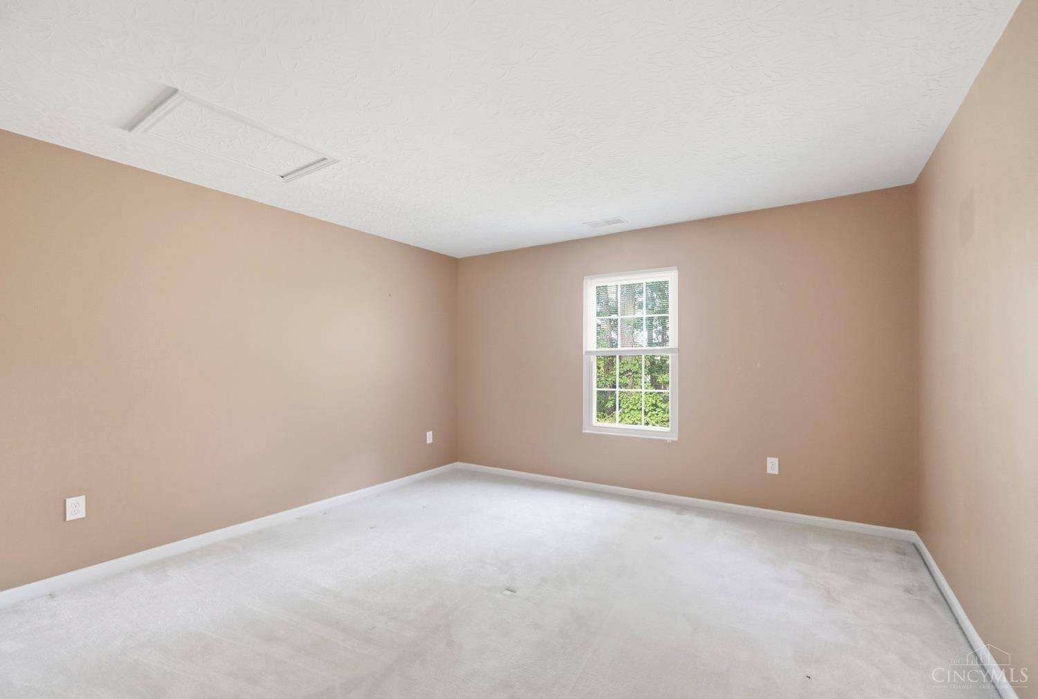 9135 Cedar Gate Drive Property Photo 35