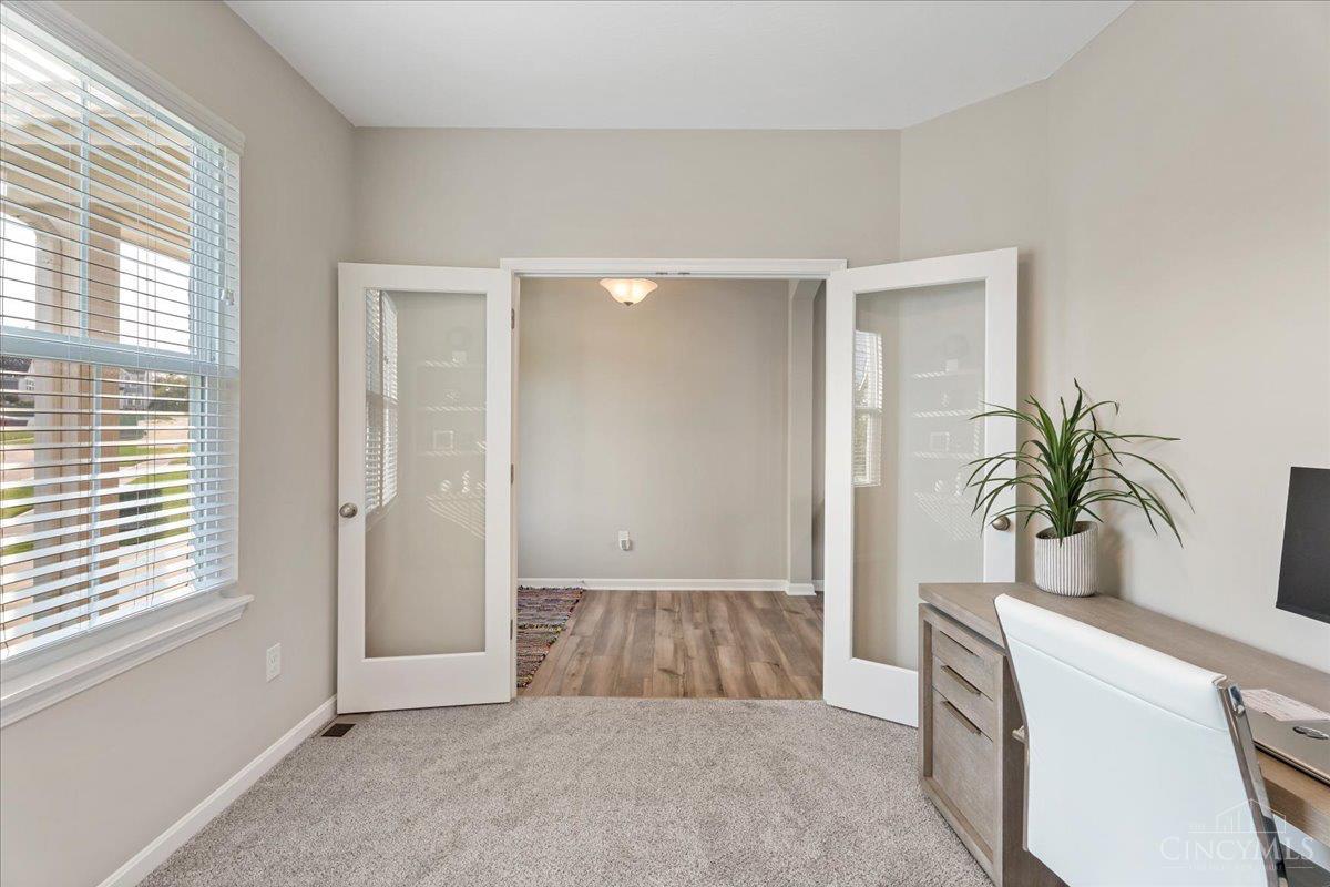 8533 Sweetbay Circle Property Photo 6
