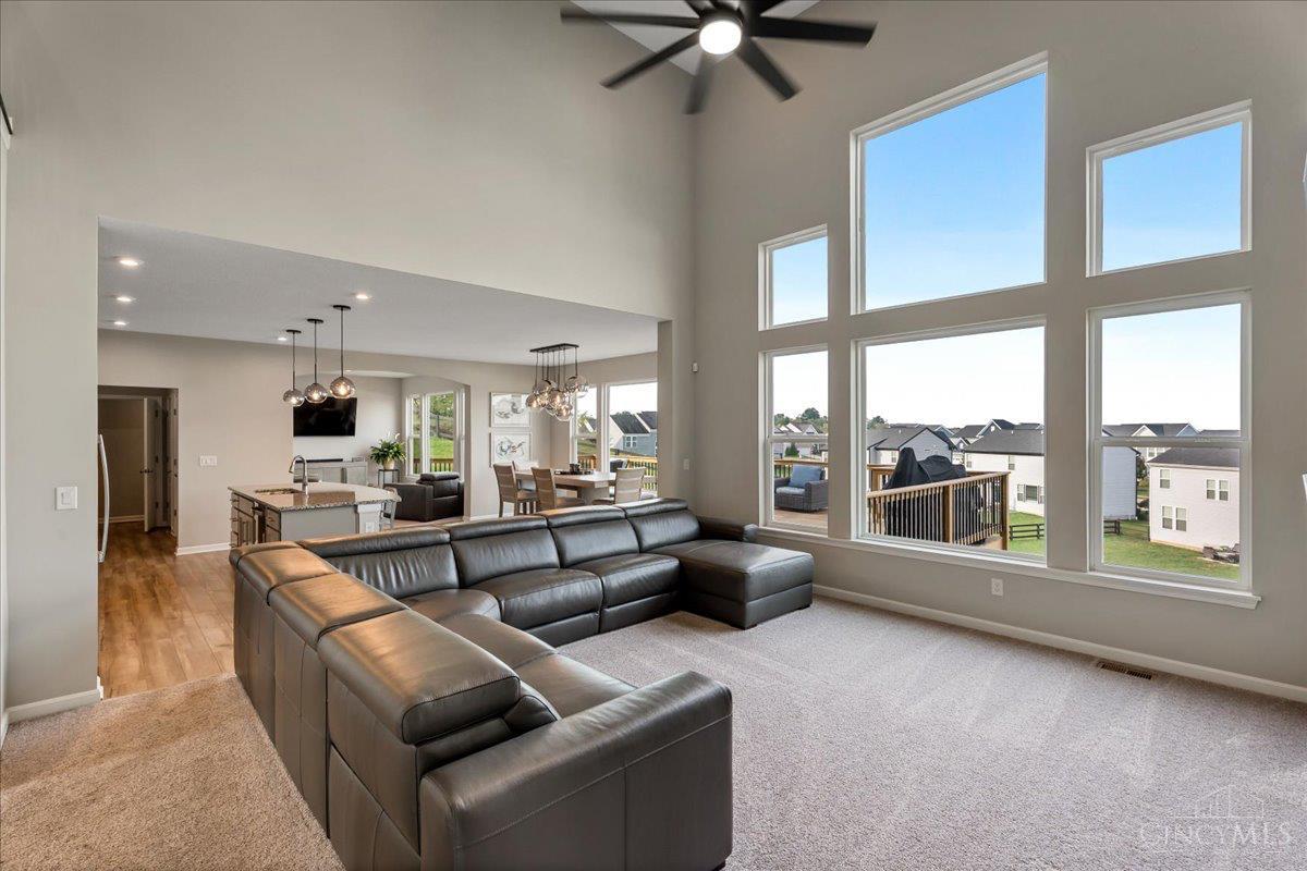 8533 Sweetbay Circle Property Photo 8