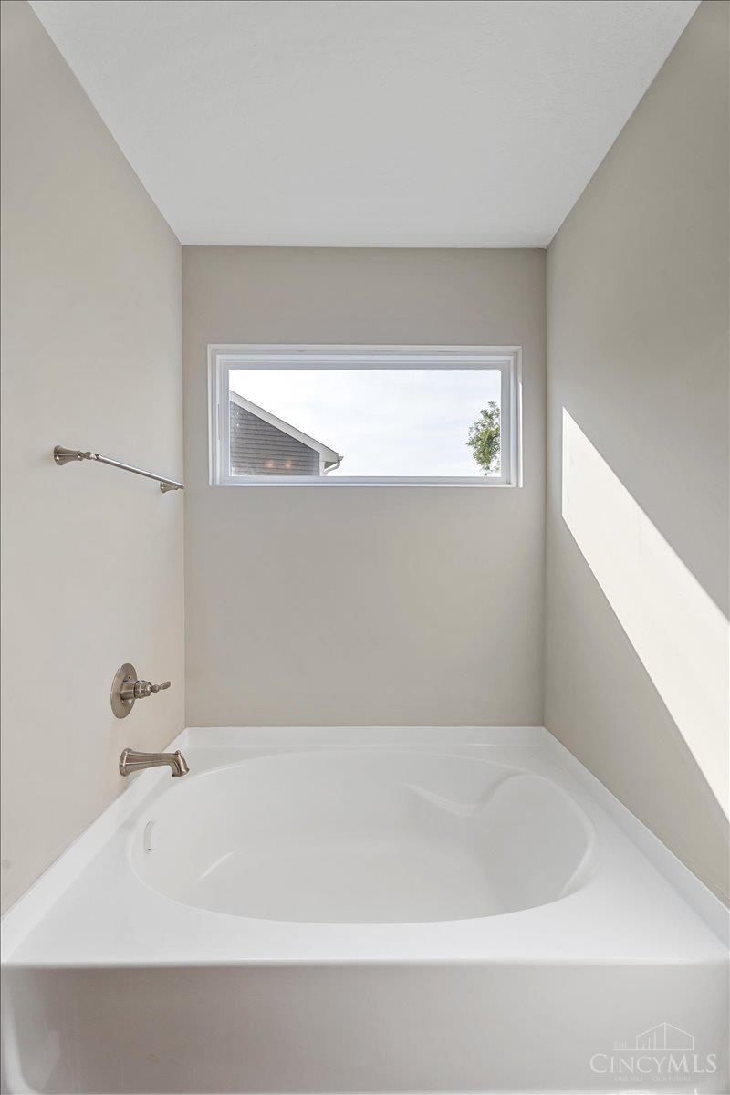8533 Sweetbay Circle Property Photo 30