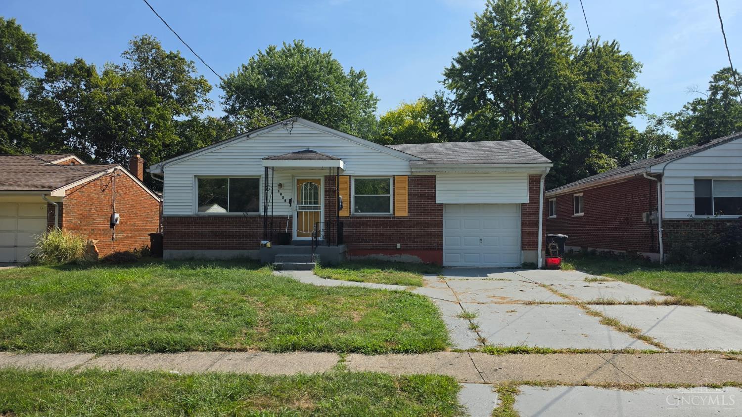 1054 Brooke Avenue Property Photo 1