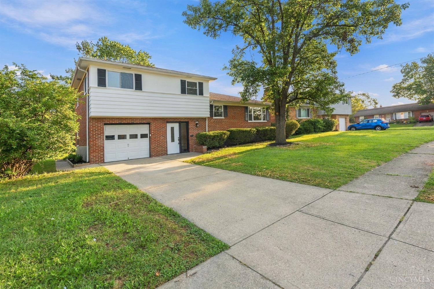 708 Danvers Drive Property Photo 4