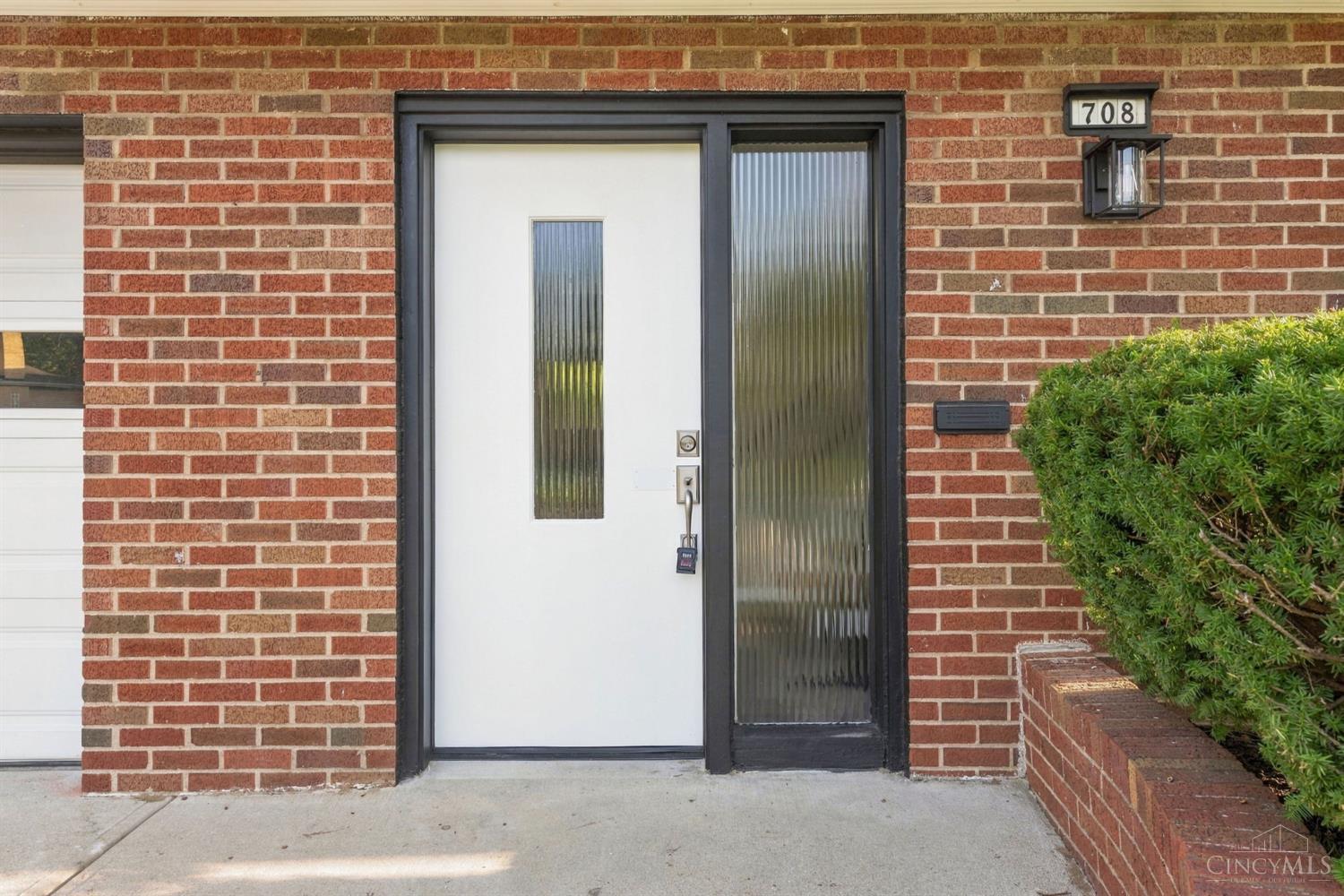 708 Danvers Drive Property Photo 7
