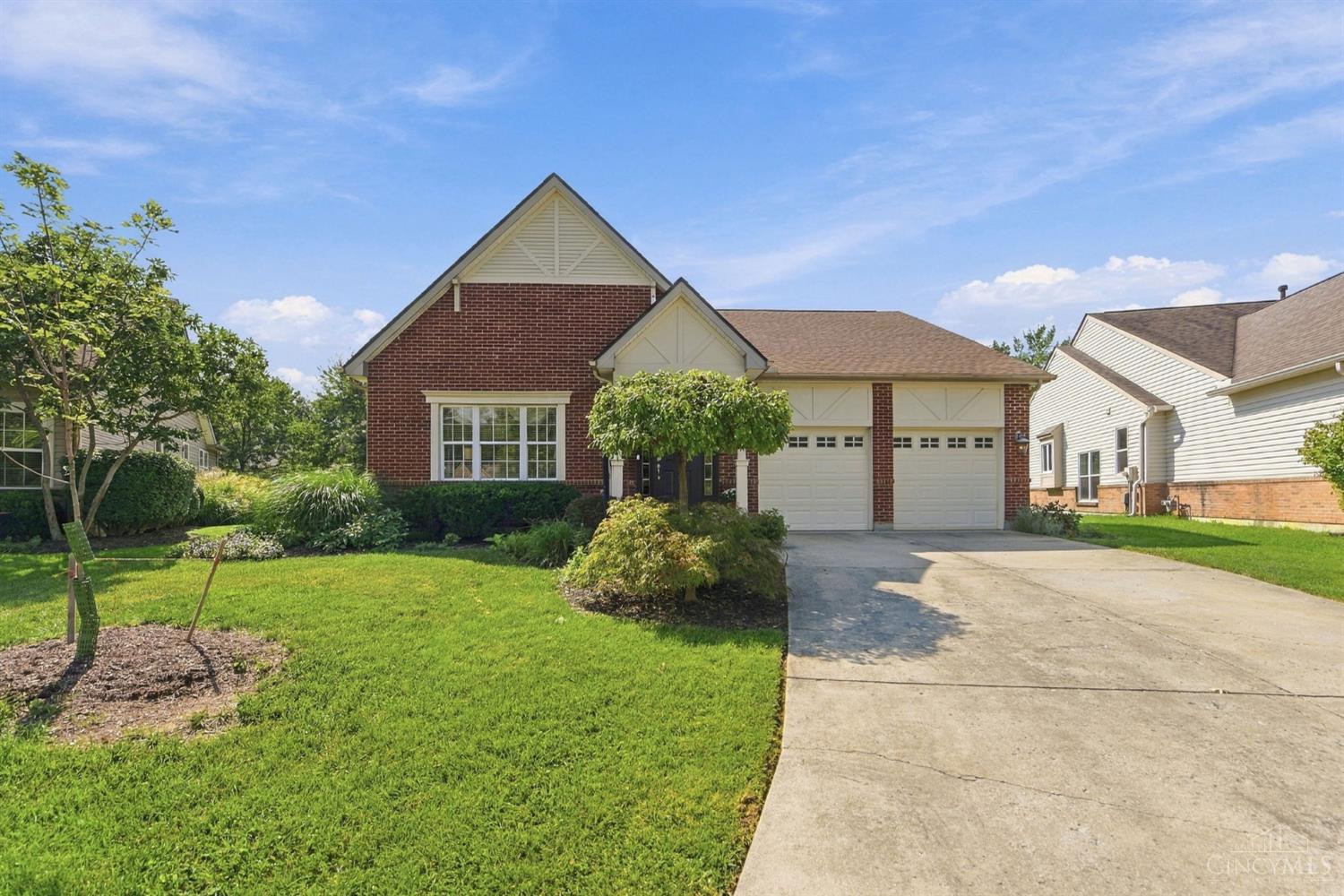 6955 Hunters Close Property Photo 1