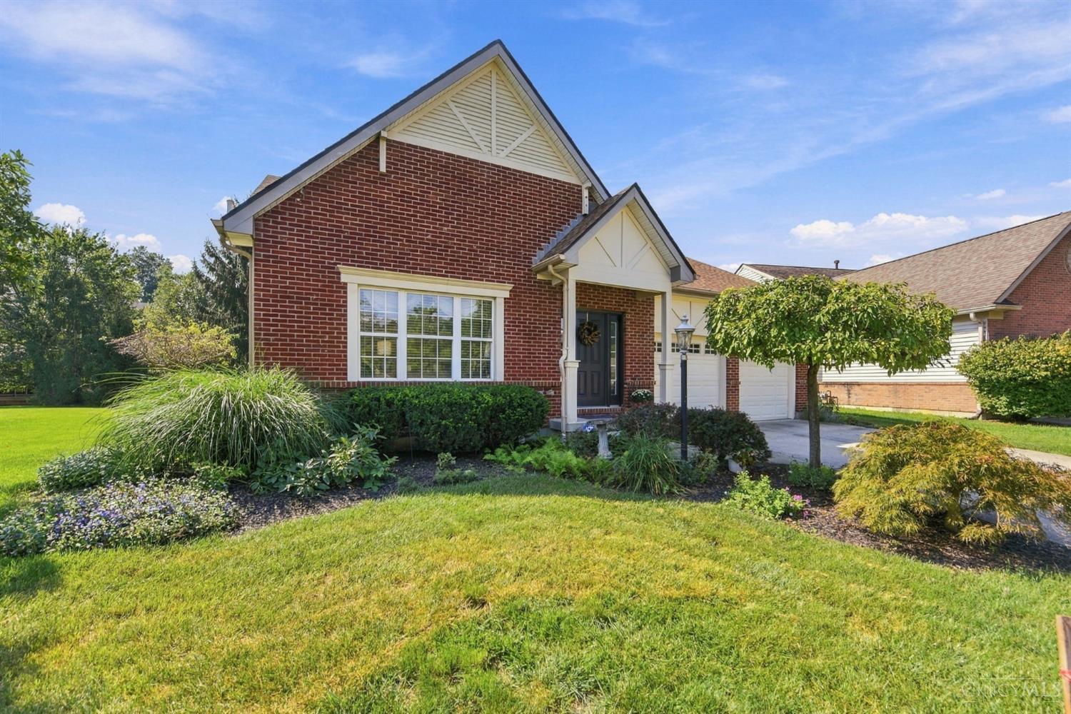 6955 Hunters Close Property Photo 2