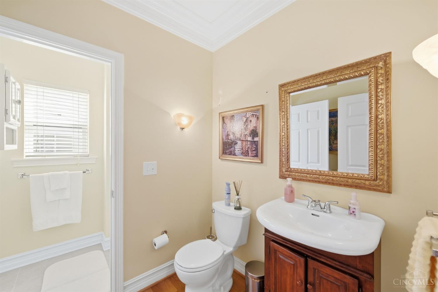 6955 Hunters Close Property Photo 8