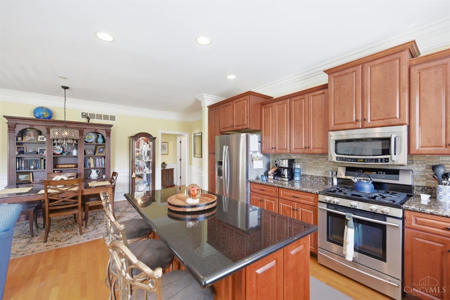 6955 Hunters Close Property Photo 16