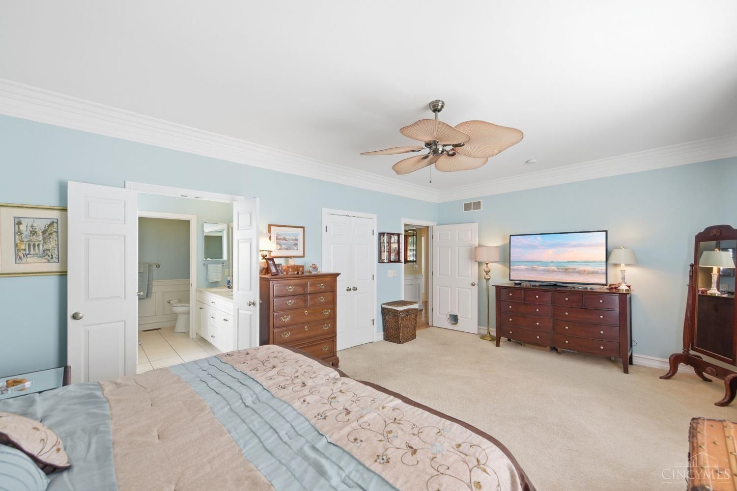 6955 Hunters Close Property Photo 33