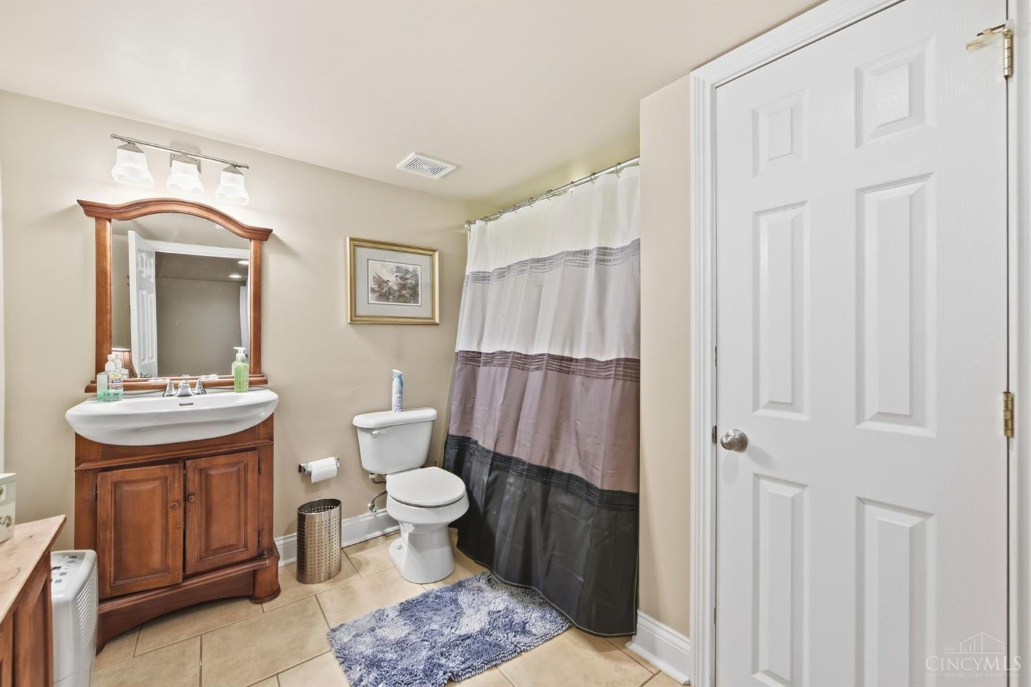 6955 Hunters Close Property Photo 39