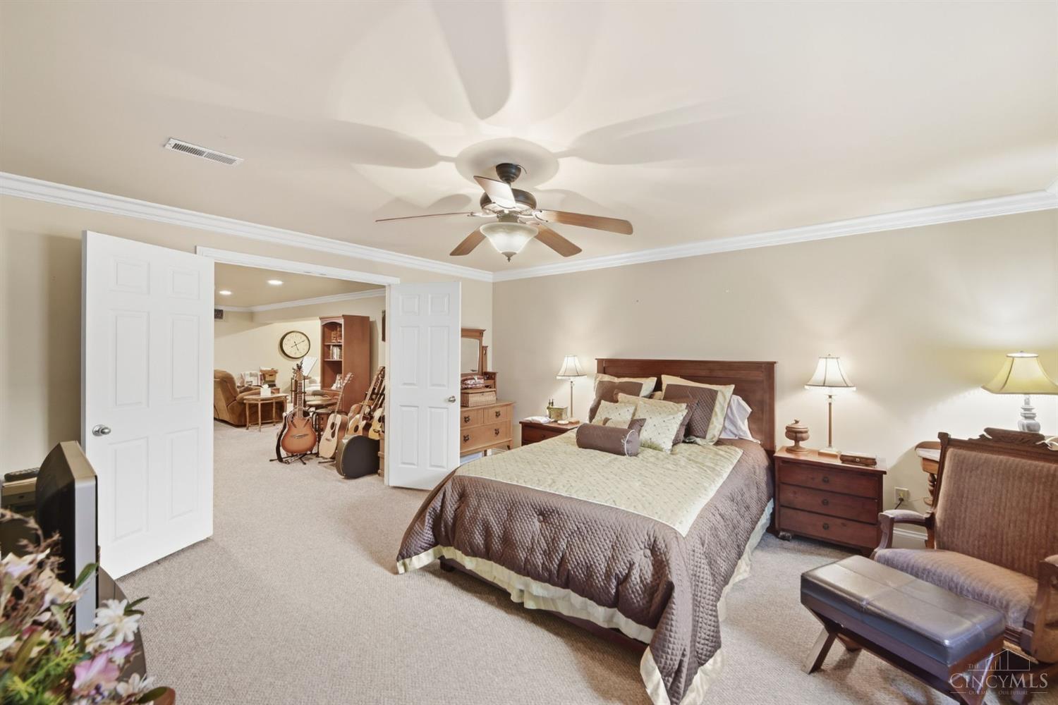 6955 Hunters Close Property Photo 43