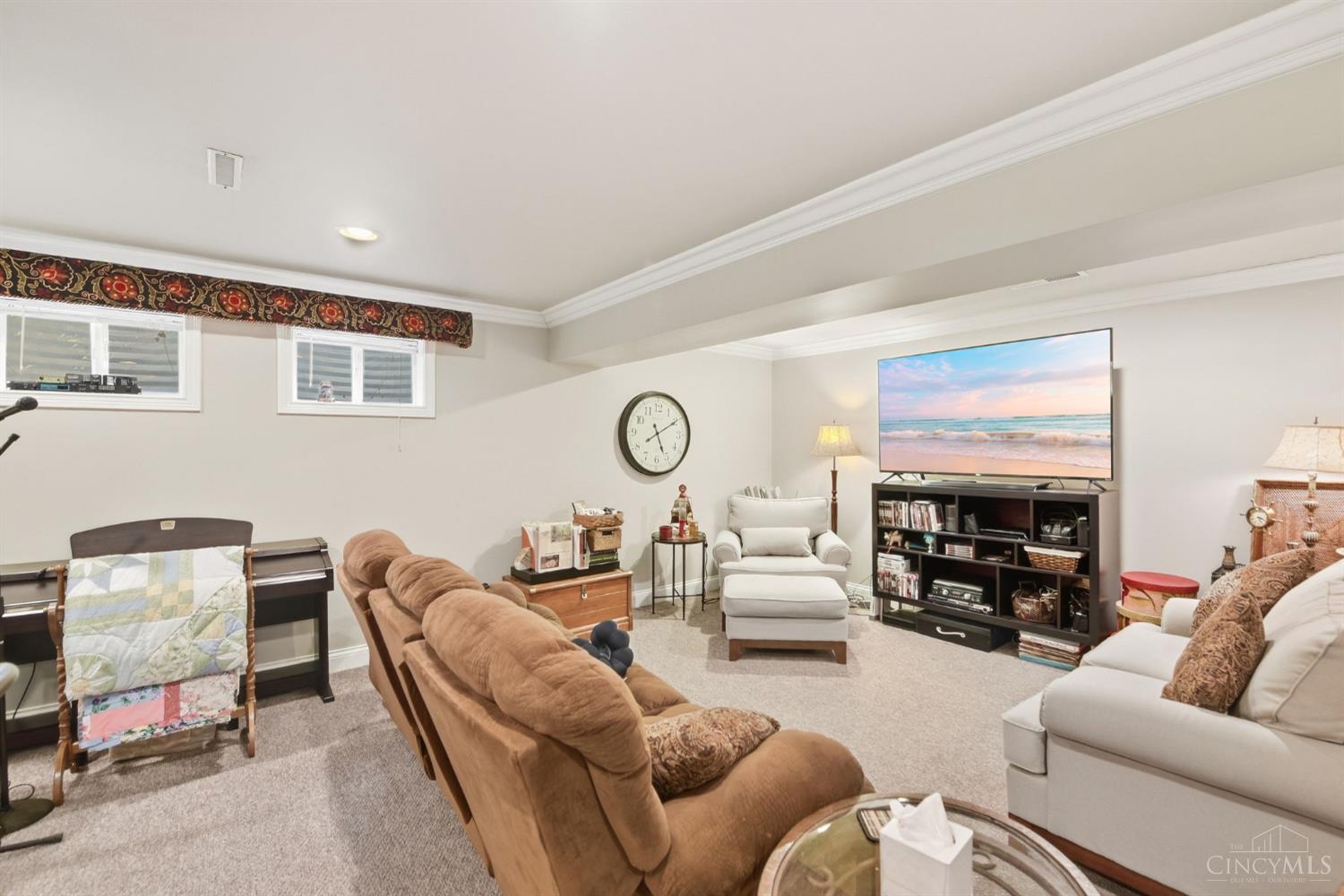 6955 Hunters Close Property Photo 45