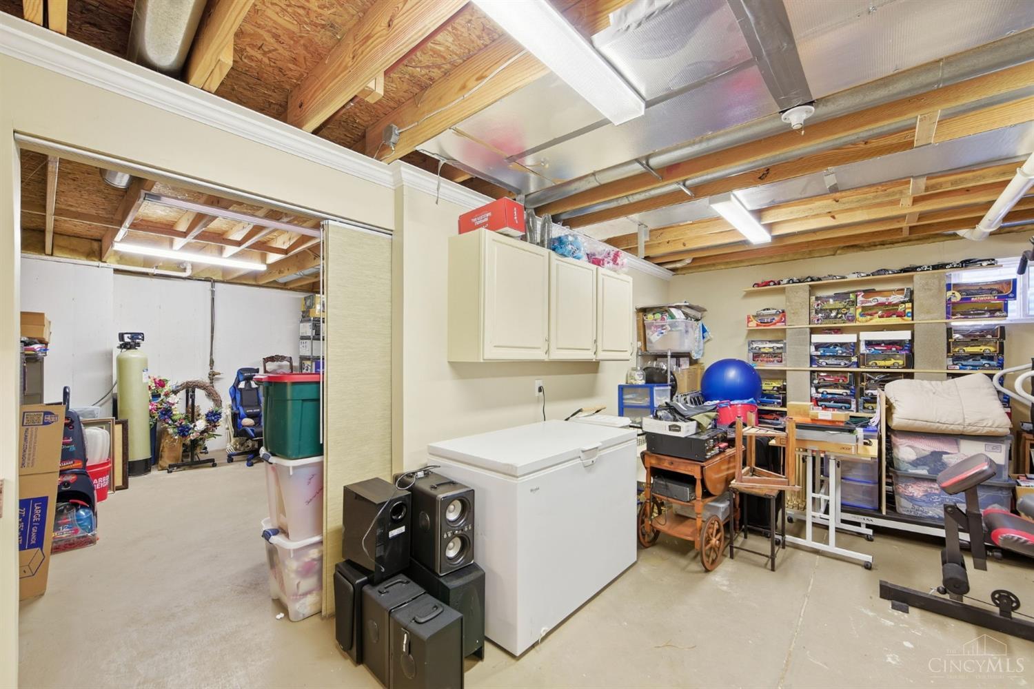 6955 Hunters Close Property Photo 46