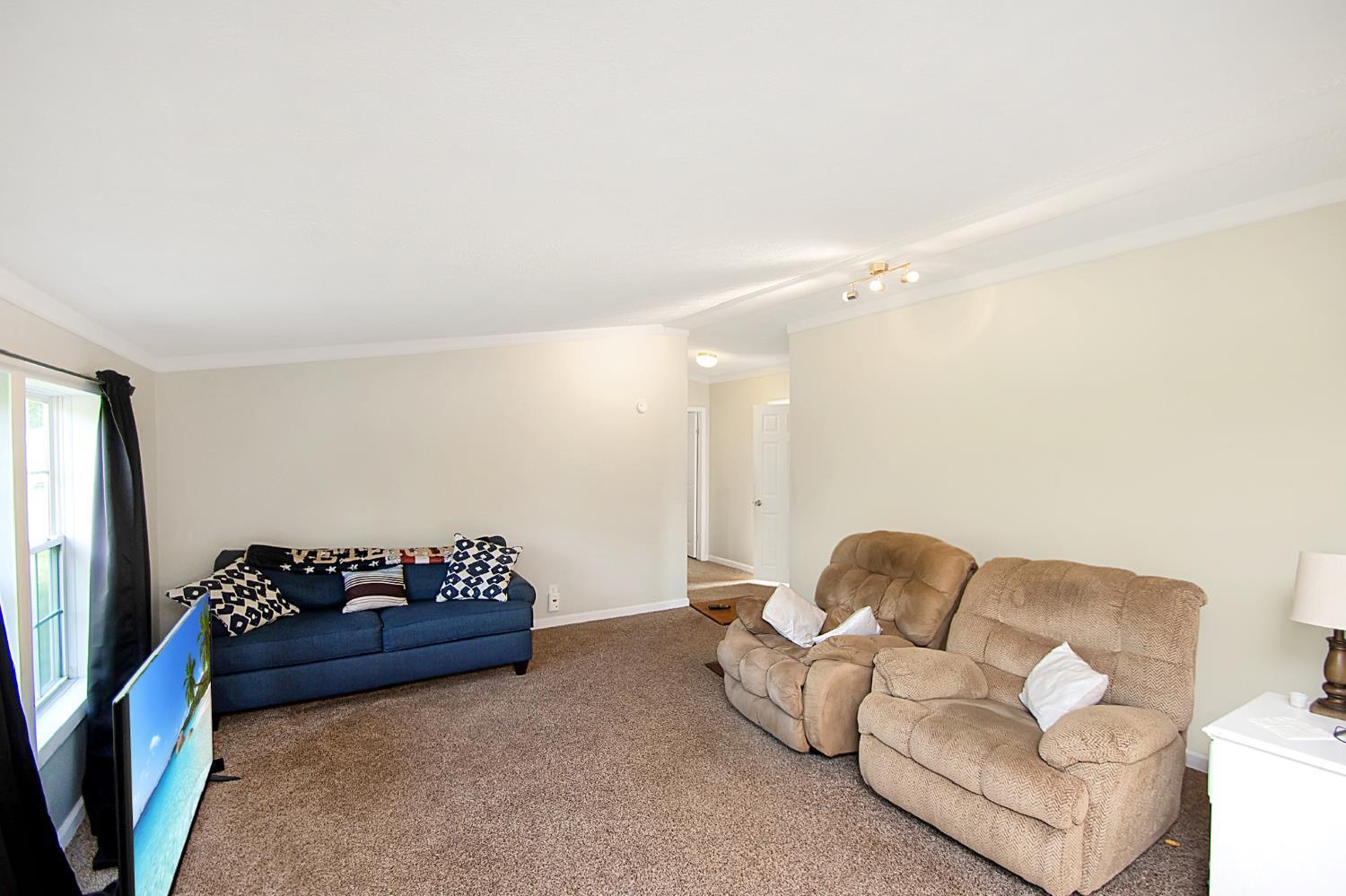 2256 Dean Road Property Photo 2