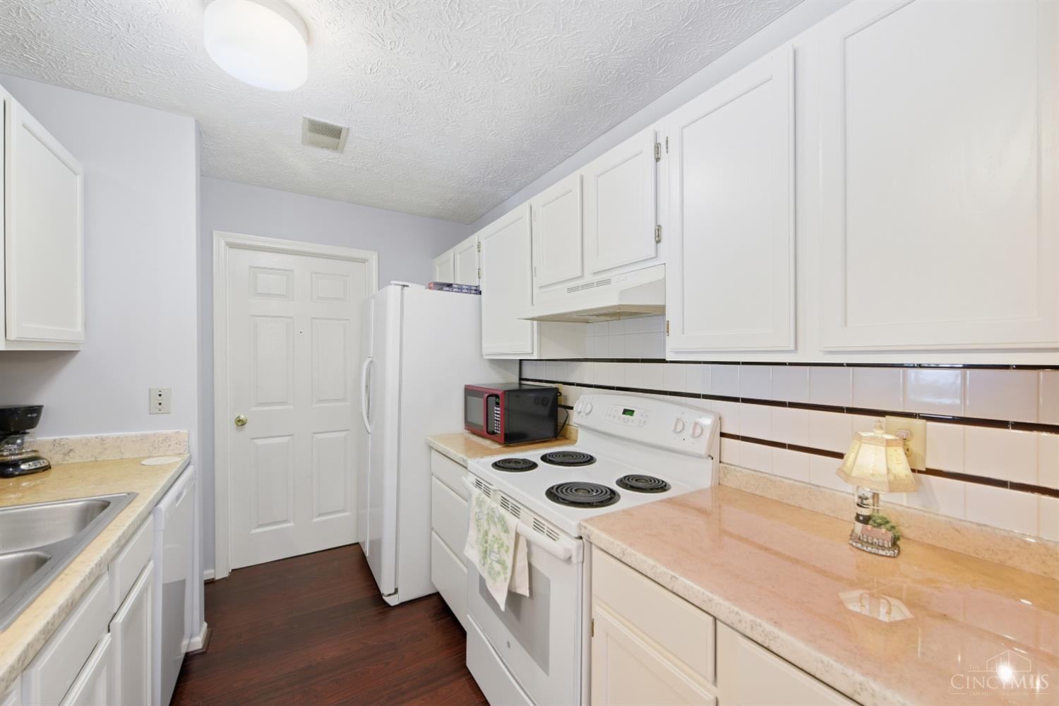 7343 Ridgepoint Drive Property Photo 13