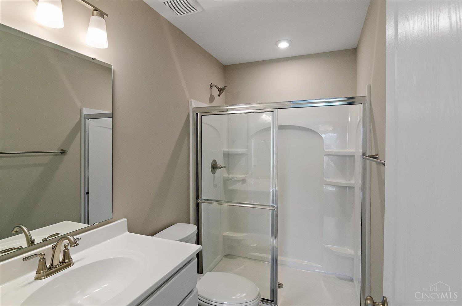 491 Greendell Bend Property Photo 15
